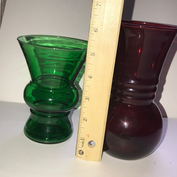 Vintage Ruby red and Emerald green glass vase - Picture 3 of 11